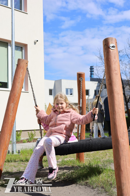 Dzień Ziemi na nowym placu zabaw w SP nr 3