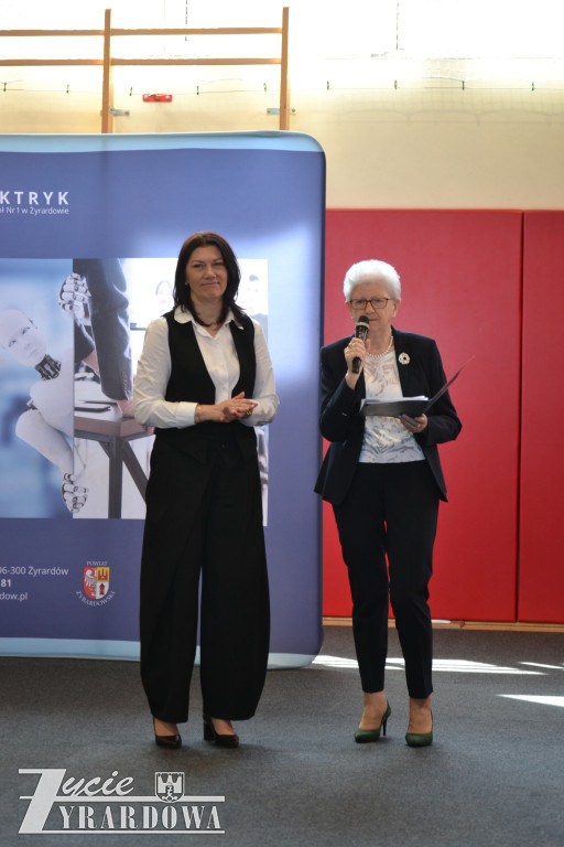 Ostatni dzwonek w technikum – czas na maturę