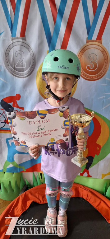 Sportowy pokaz mody w  przedszkolu