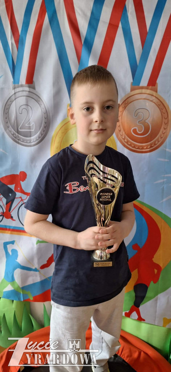 Sportowy pokaz mody w  przedszkolu