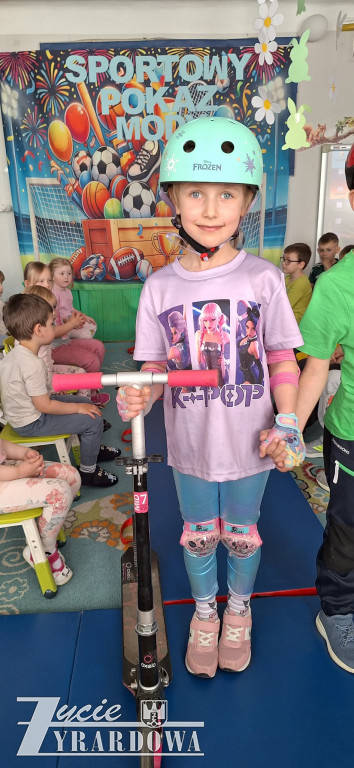 Sportowy pokaz mody w  przedszkolu