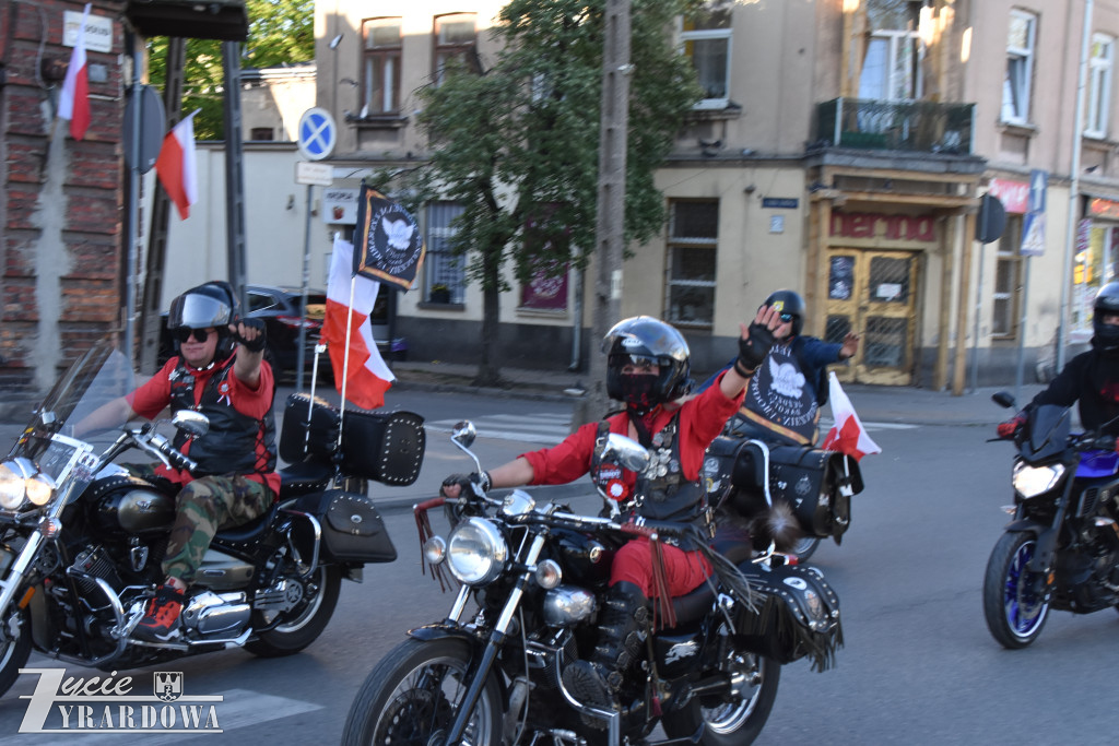 Świąteczny rajd z biało-czerwoną po Żyrardowie