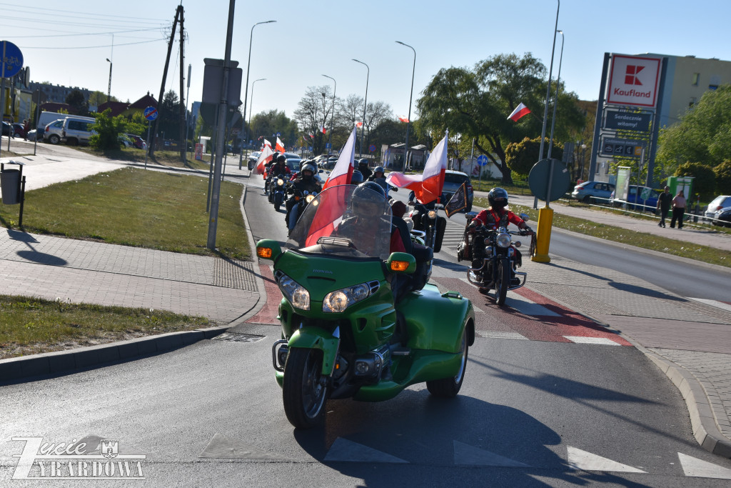 Świąteczny rajd z biało-czerwoną po Żyrardowie