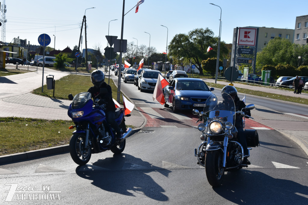 Świąteczny rajd z biało-czerwoną po Żyrardowie