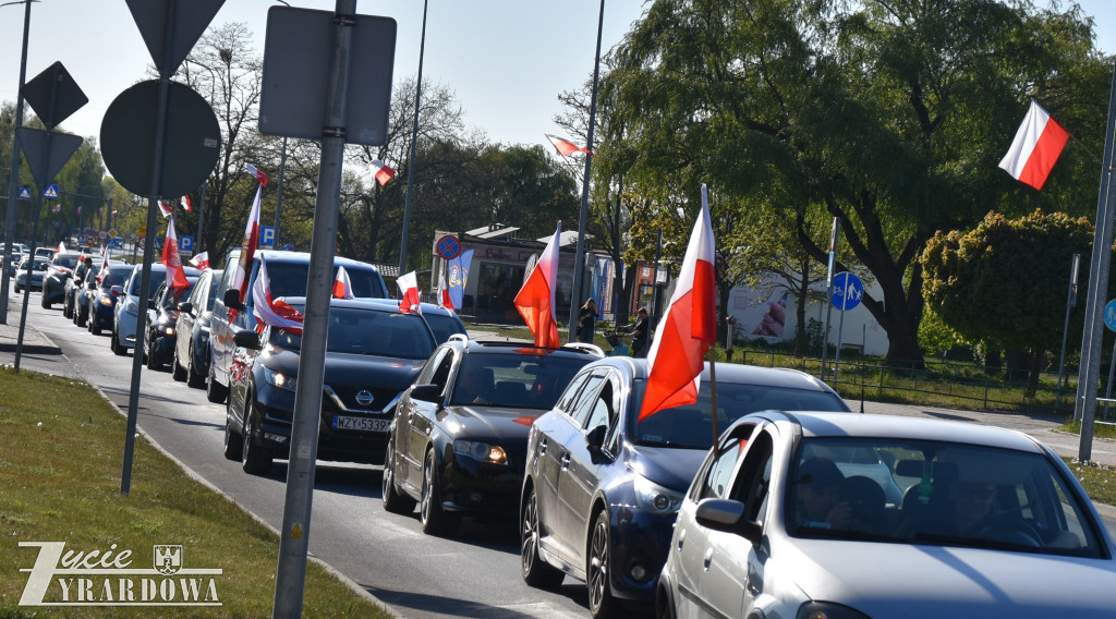 Świąteczny rajd z biało-czerwoną po Żyrardowie