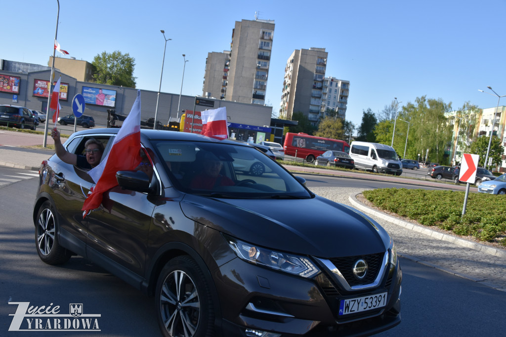Świąteczny rajd z biało-czerwoną po Żyrardowie