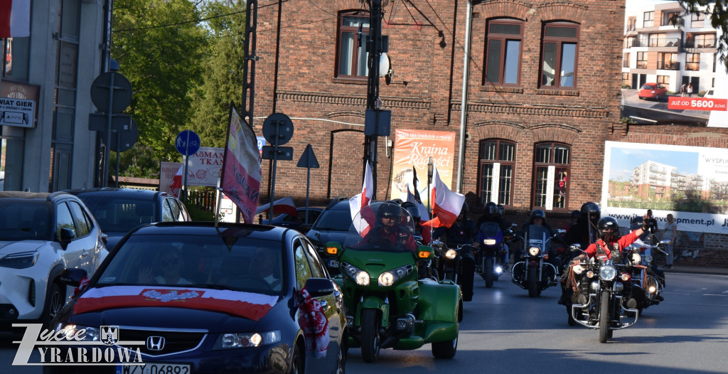 Świąteczny rajd z biało-czerwoną po Żyrardowie