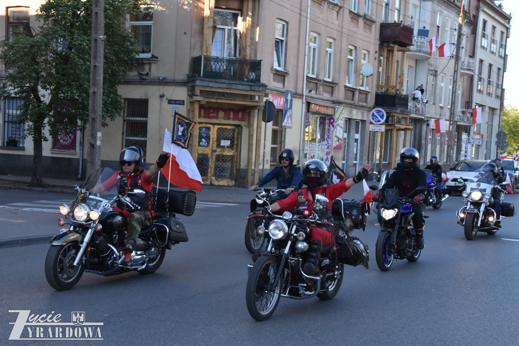 Świąteczny rajd z biało-czerwoną po Żyrardowie