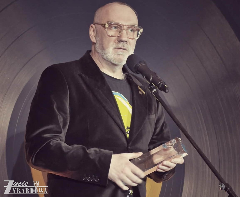 Krajewski nie zwalnia...