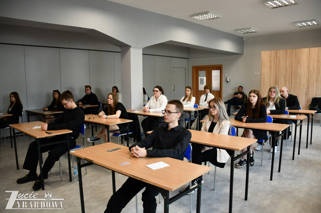 Włókiennik. Trwają egzaminy maturalne