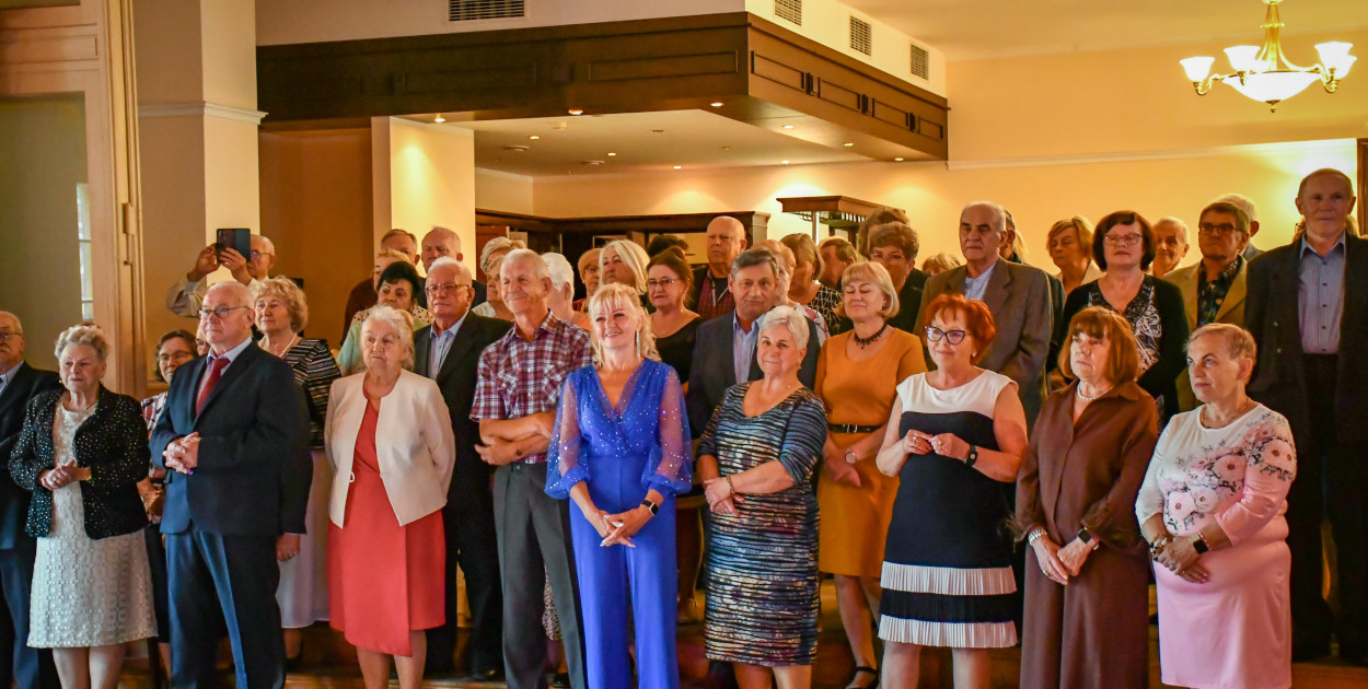 Wspólne świętowanie i integracja 200 seniorów