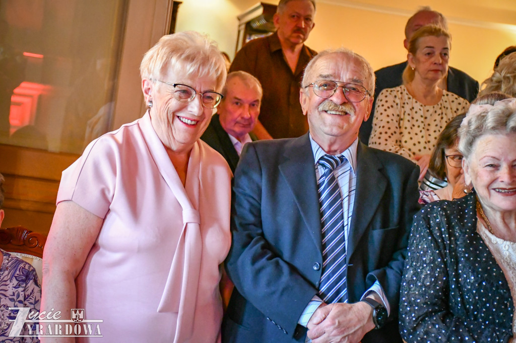 Wspólne świętowanie i integracja 200 seniorów