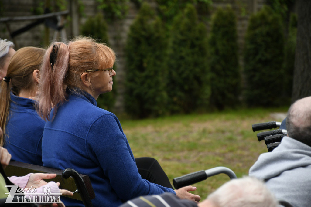 Śpiewem i muzyką radują serca