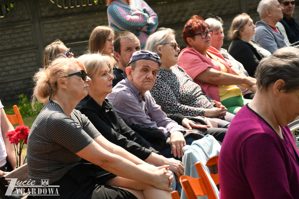 Śpiewem i muzyką radują serca