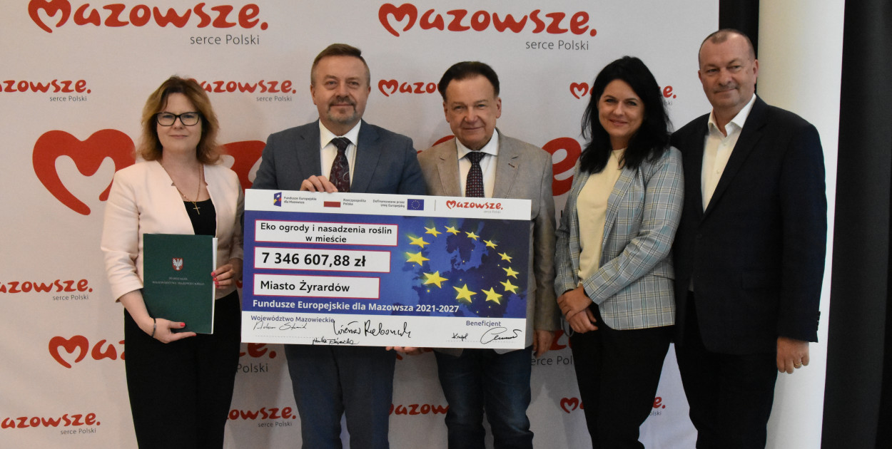 Od Marszałka – 15 milionów w świątecznym prezencie