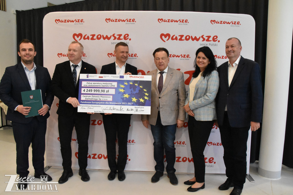 Od Marszałka – 15 milionów w świątecznym prezencie