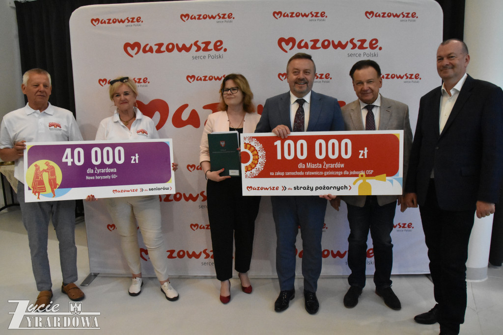 Od Marszałka – 15 milionów w świątecznym prezencie