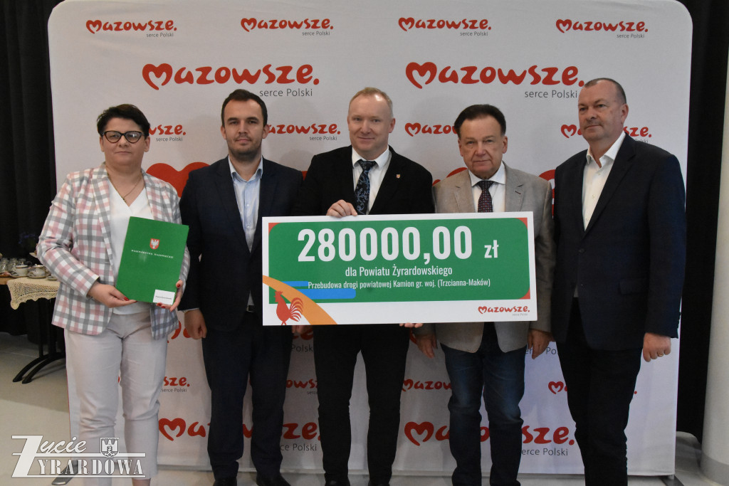 Od Marszałka – 15 milionów w świątecznym prezencie