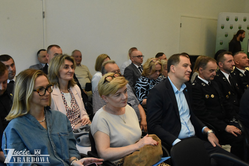 Od Marszałka – 15 milionów w świątecznym prezencie