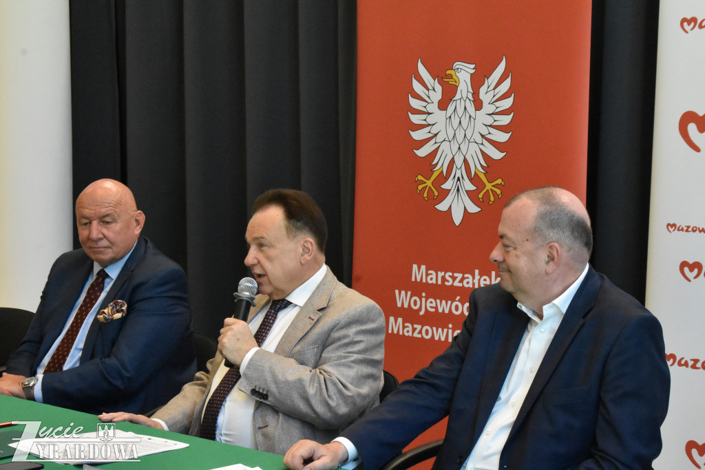 Od Marszałka – 15 milionów w świątecznym prezencie