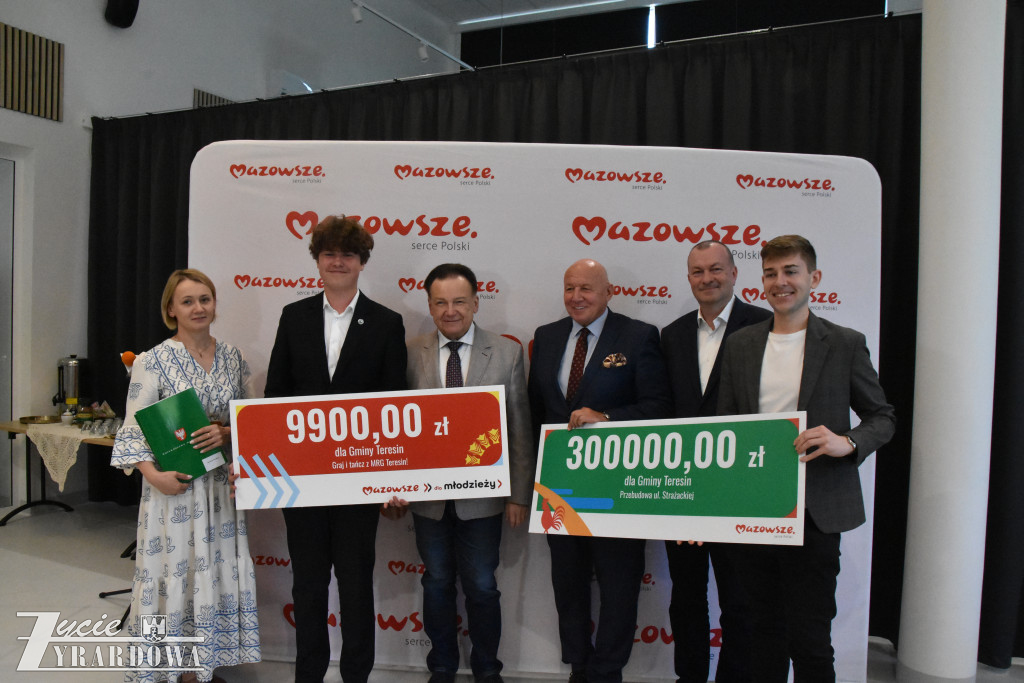 Od Marszałka – 15 milionów w świątecznym prezencie