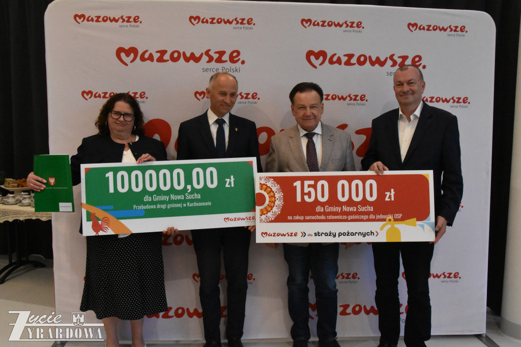 Od Marszałka – 15 milionów w świątecznym prezencie