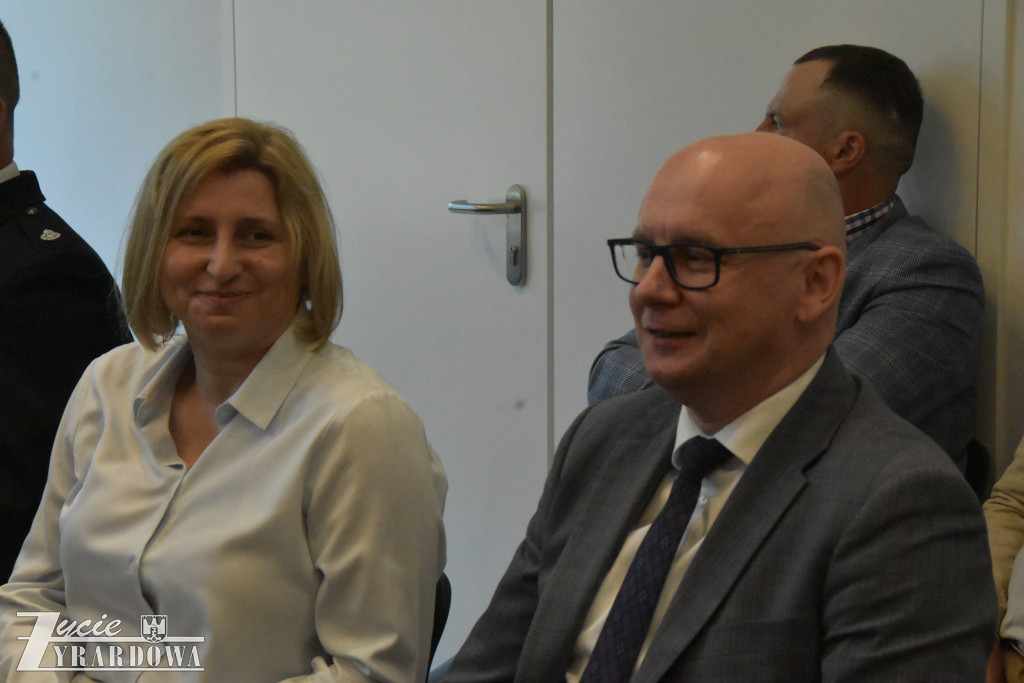 Od Marszałka – 15 milionów w świątecznym prezencie