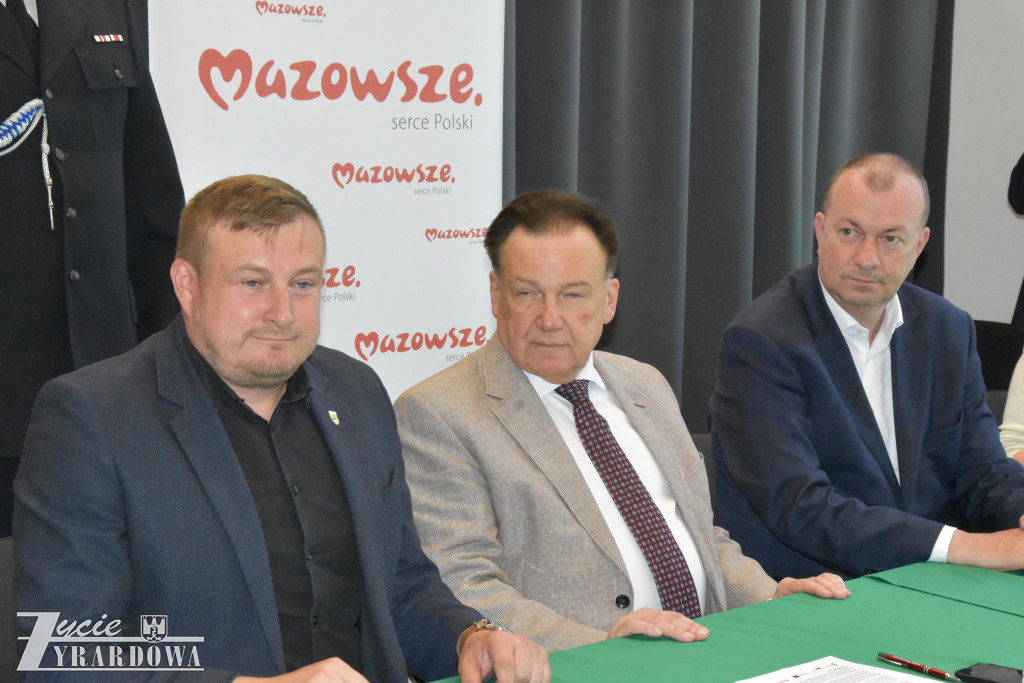 Od Marszałka – 15 milionów w świątecznym prezencie