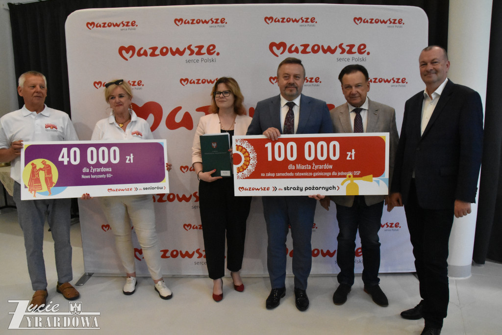 Od Marszałka – 15 milionów w świątecznym prezencie