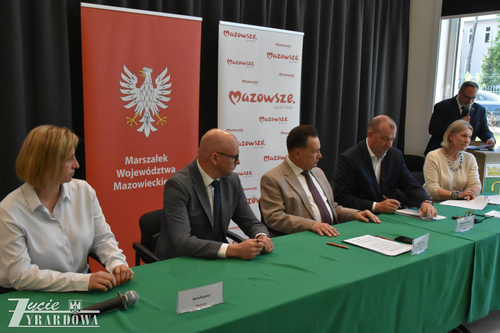 Od Marszałka – 15 milionów w świątecznym prezencie