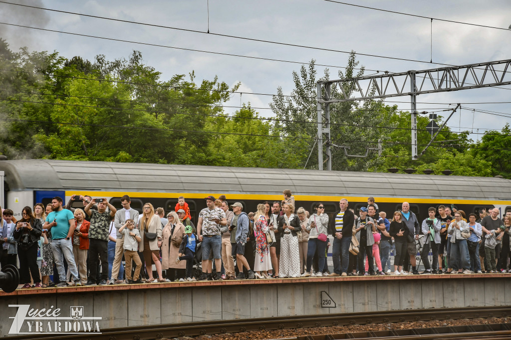 Gwizd parowozu i nowa przyszłość dworca