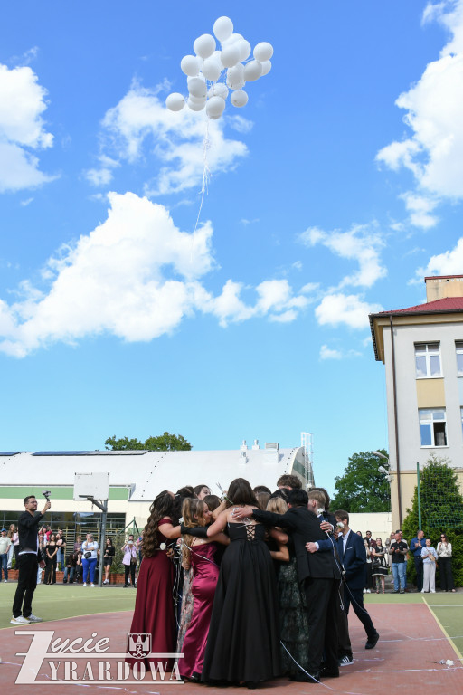 Bal ósmoklasisty w Siódemce