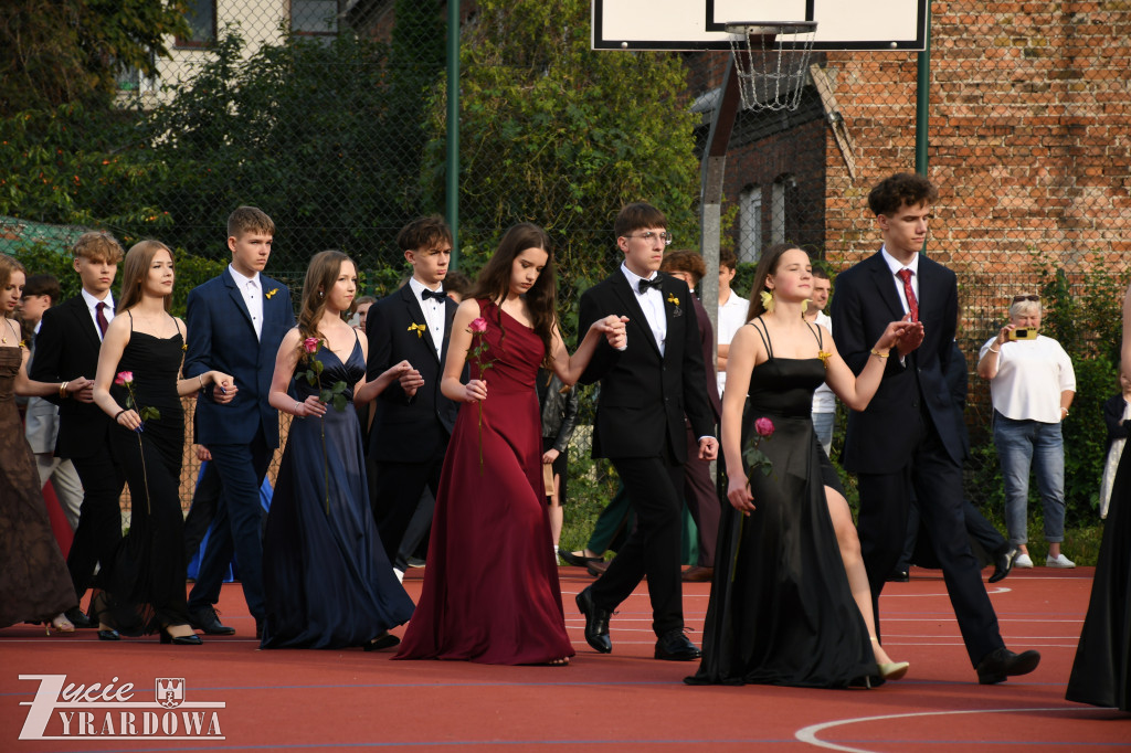 Bal w Jedynce