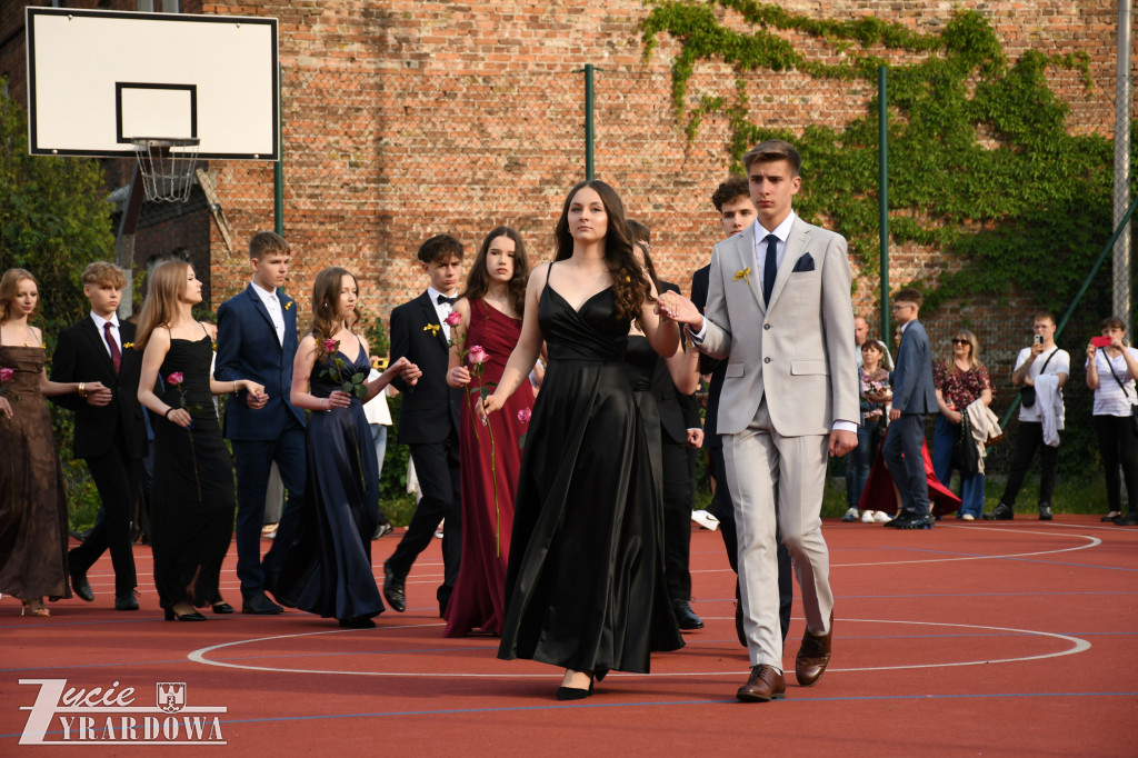 Bal w Jedynce