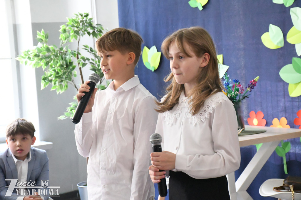 Dzień Rodziny i Czerwony Kapturek po angielsku