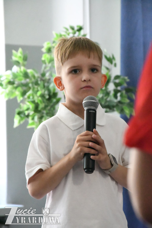Dzień Rodziny i Czerwony Kapturek po angielsku