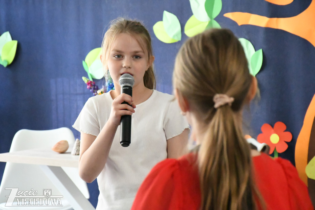 Dzień Rodziny i Czerwony Kapturek po angielsku