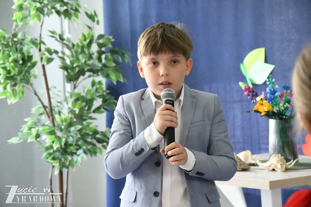 Dzień Rodziny i Czerwony Kapturek po angielsku