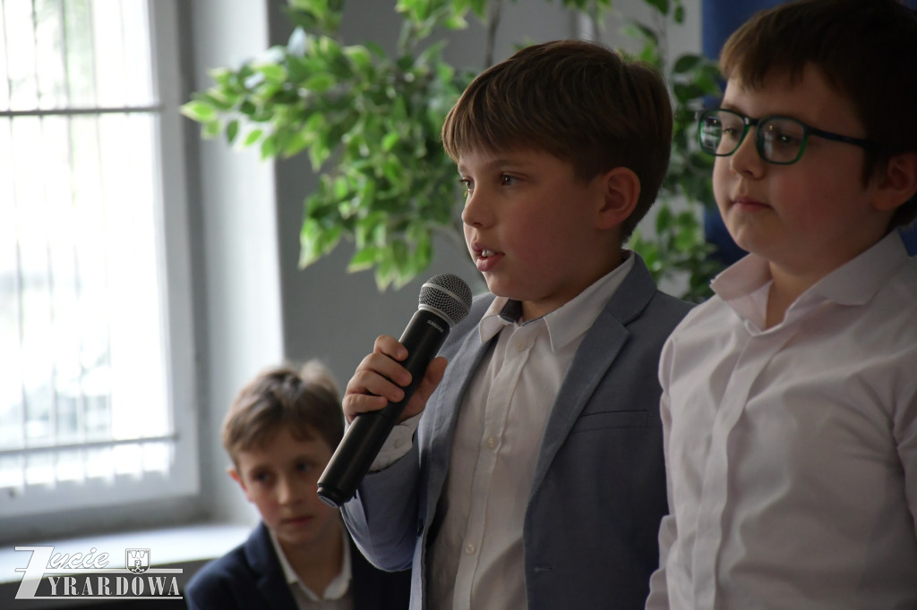 Dzień Rodziny i Czerwony Kapturek po angielsku