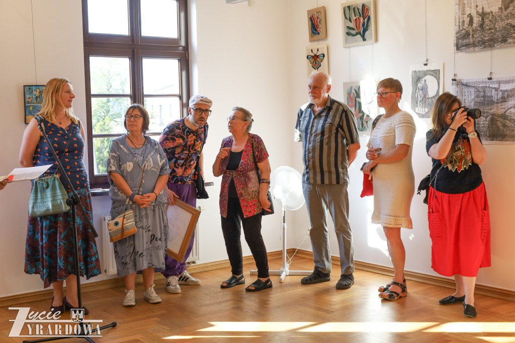 Wystawa lokalnych artystów w Resursie