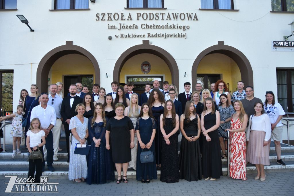 Zostali absolwentami szkoły im. Józefa Chełmońskiego