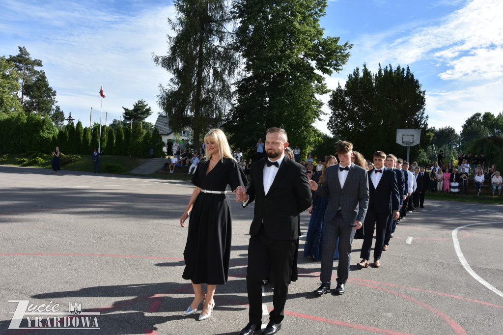 Zostali absolwentami szkoły im. Józefa Chełmońskiego
