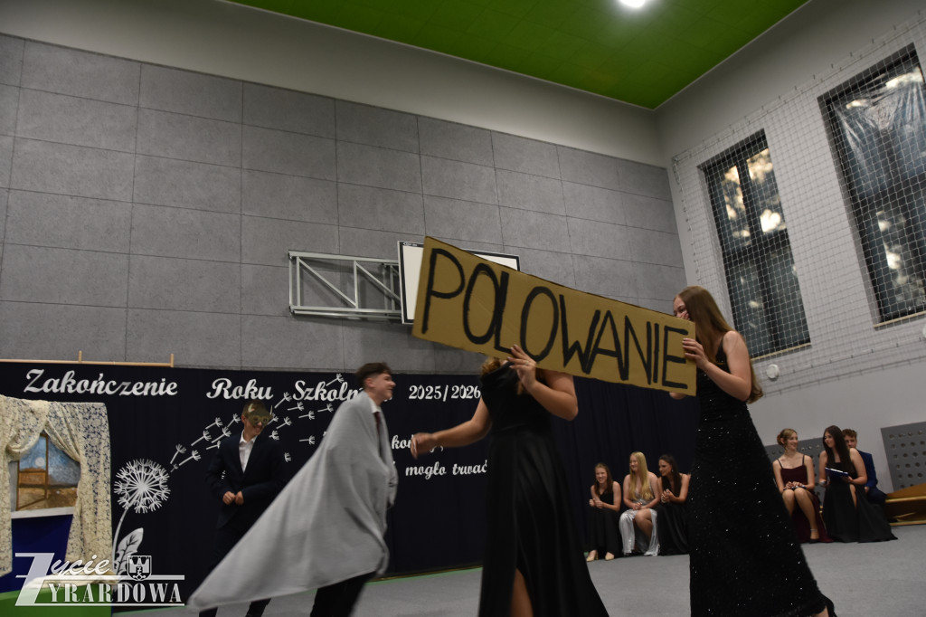 Zostali absolwentami szkoły im. Józefa Chełmońskiego