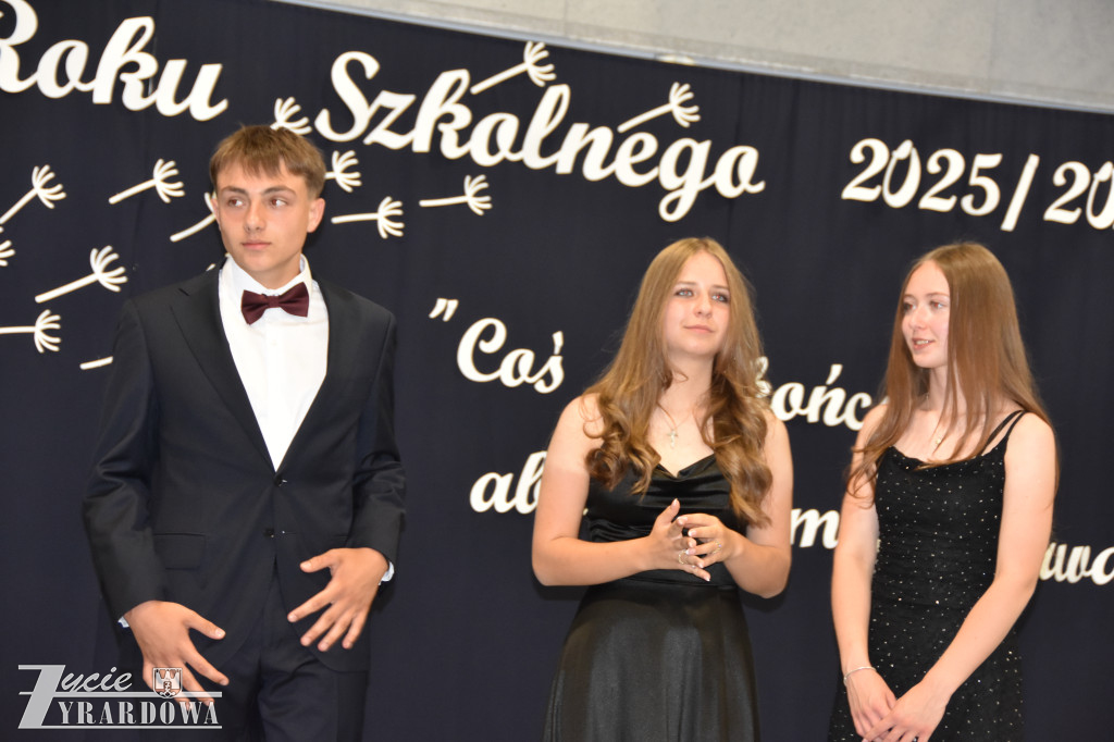 Zostali absolwentami szkoły im. Józefa Chełmońskiego