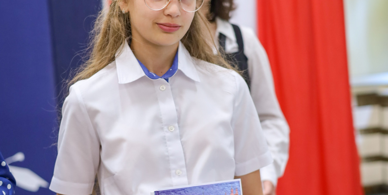 Z dumą i wzruszeniem żegnają 