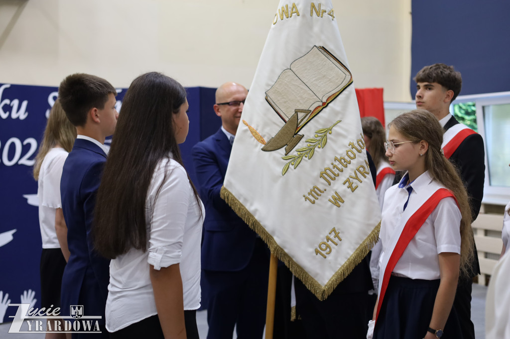 Z dumą i wzruszeniem żegnają 
