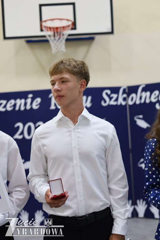 Z dumą i wzruszeniem żegnają 