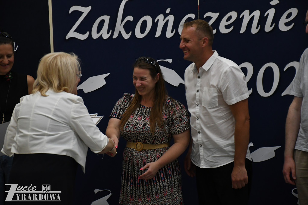 Z dumą i wzruszeniem żegnają 