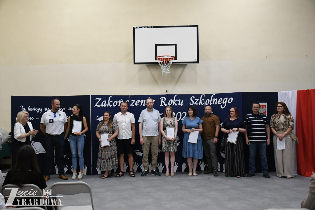Z dumą i wzruszeniem żegnają 