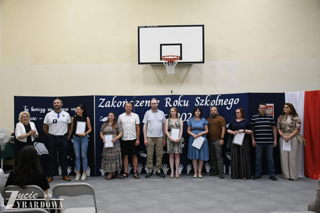 Z dumą i wzruszeniem żegnają 